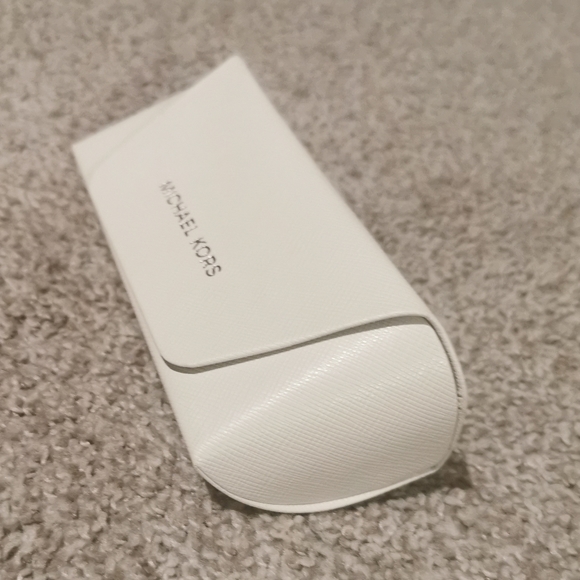 Michael Kors White Case for Eyeglasses Sunglasses - Picture 5 of 7